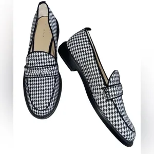Ann Taylor Black and White Houndstooth Loafers - Size 10