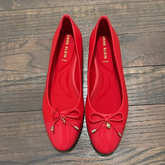 Anne Klein Luci Ballet Flats | Red | Size 7.5