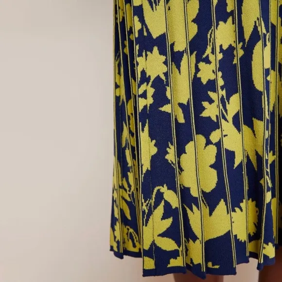 Anthropologie Leandra Pleated Sweater Skirt Large Floral Sz Large NWT Green