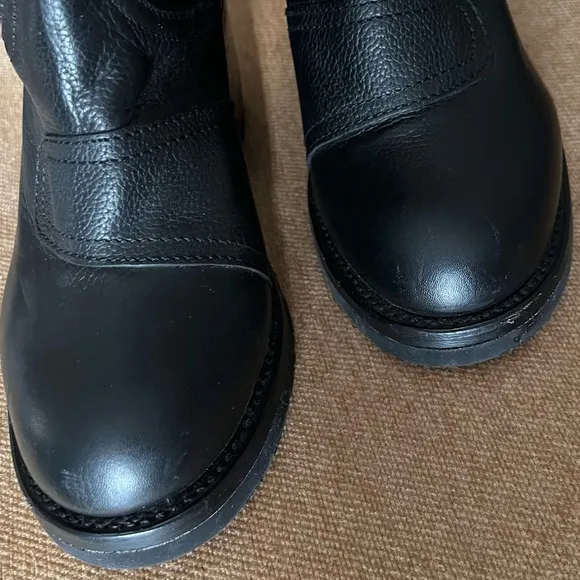 ASH UNO QUILTED BLACK ANKLE BOOTS