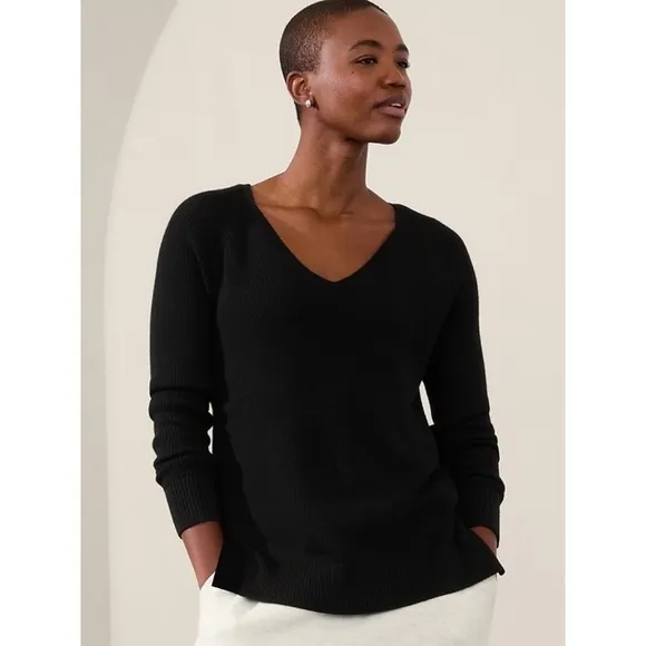 Athleta Hanover Refined V-Neck Sweater