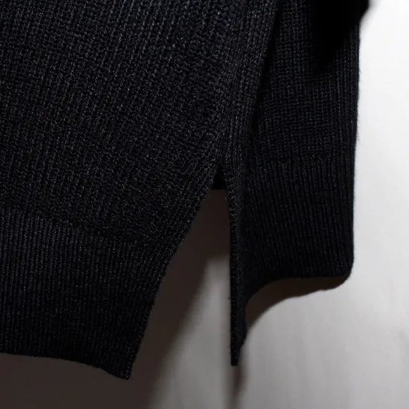 Athleta Hanover Refined V-Neck Sweater