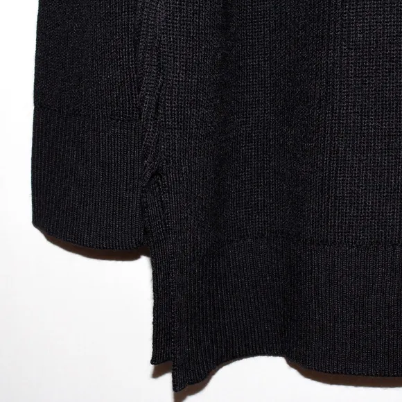 Athleta Hanover Refined V-Neck Sweater