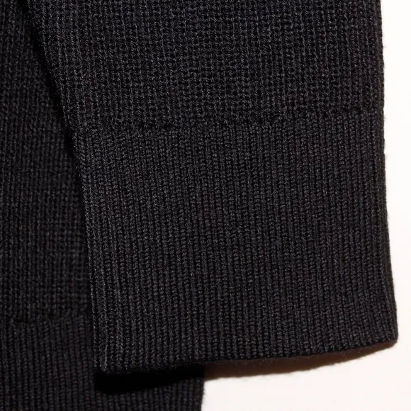 Athleta Hanover Refined V-Neck Sweater