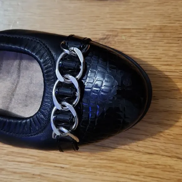 Attilio Giusti Leombruni Black Leather Chain Link Ballet Flats E.U. 37, …