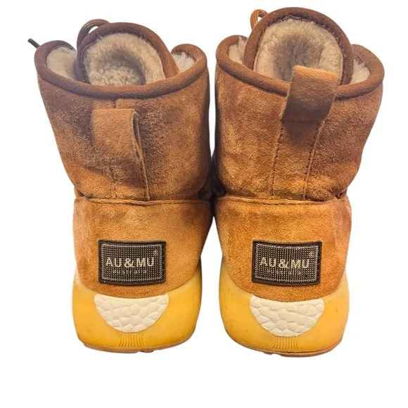 AU &amp; MU AUMU Australian Boots Sheepskin SHEARLING BOOTS Unisex Size 8.5 in EUC
