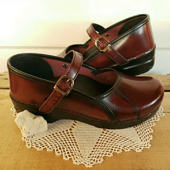⚘AvaiLable⚘Black Cherry Dansko Pro Marcelle Mary Jane Clog Sandal Straps Buckles