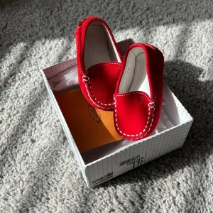 Baby girls &amp; boys Tod’s Suede Loafers sz 16
