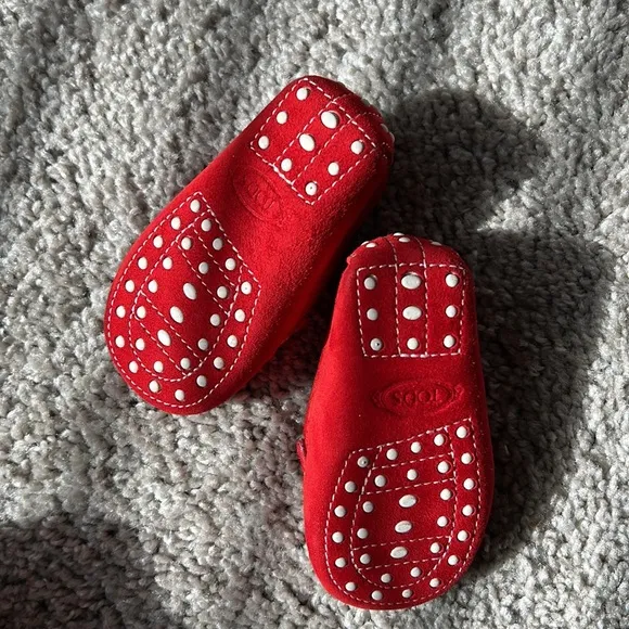 Baby girls &amp; boys Tod’s Suede Loafers sz 16