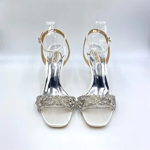 Badgley Mischka Women's Rider Soft White Satin Jewel Embellished Heels Shoes 10