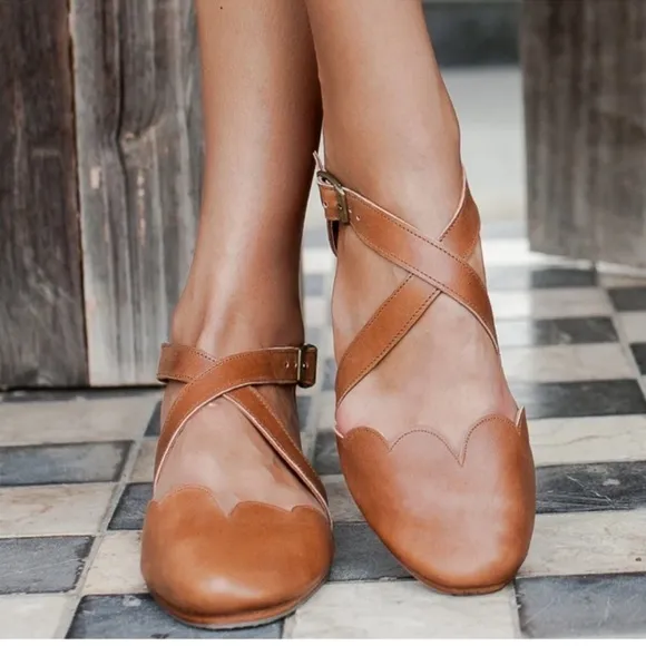 Bali Elf Mangrove Tan Leather Scalloped Flats