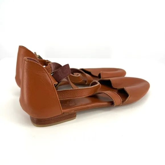 Bali Elf Mangrove Tan Leather Scalloped Flats