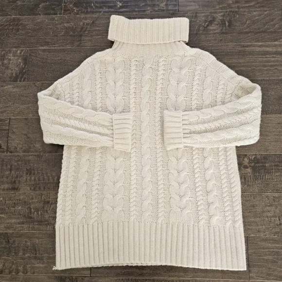 Banana Republic Cashmere Blend Cable Knit Oversized Turtleneck Sweater sz med