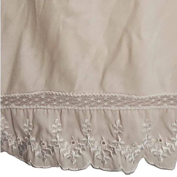 Barbizon Vintage 60s Pale Pink Eyelet‎ Lace Trim A-line Midi Slip Skirt