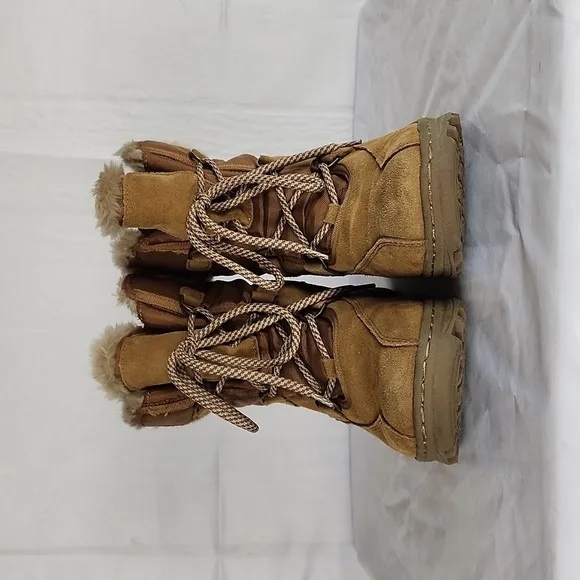 Baretraps Aero Leather Y2K Round Toe Cold Weather Lace Up Combat Winter Boots