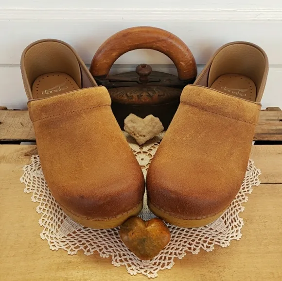 Beeswax Honey Dansko Pro Suede Clogs Burnished Distressed Cottage Boho 37 38 40