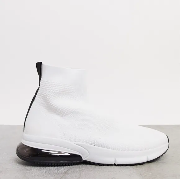 👣BERSHKA Mens All White Sock Sneakers size9