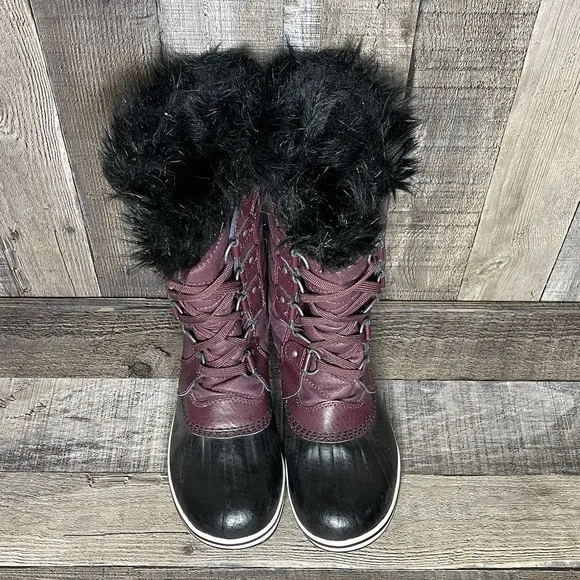 Big Kids Girls Sorel Tofino II Plum Purple Faux Fur Quilted Snow Boots Size 5 Y