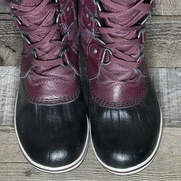 Big Kids Girls Sorel Tofino II Plum Purple Faux Fur Quilted Snow Boots Size 5 Y