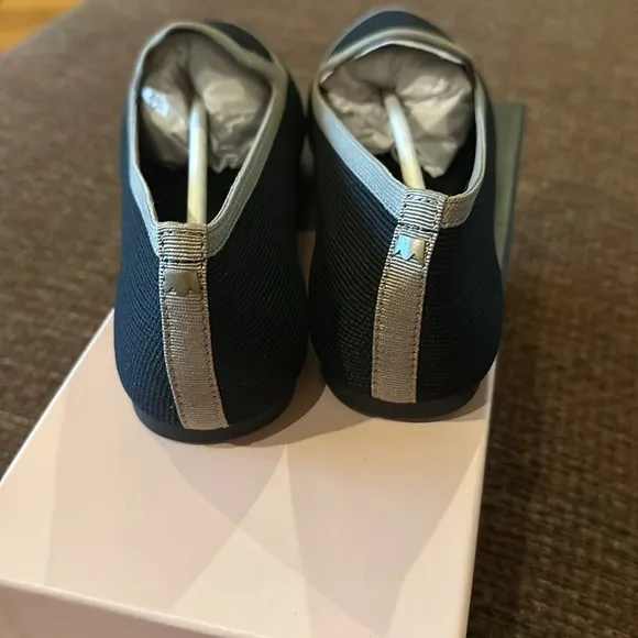 BIRDES women’s the blackbird Loafers
