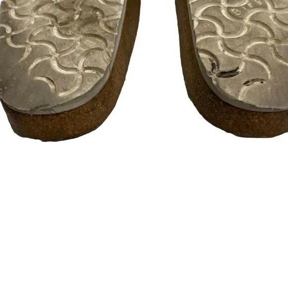 Birkenstock White Arizona Sandals Unisex Size L8 and M6