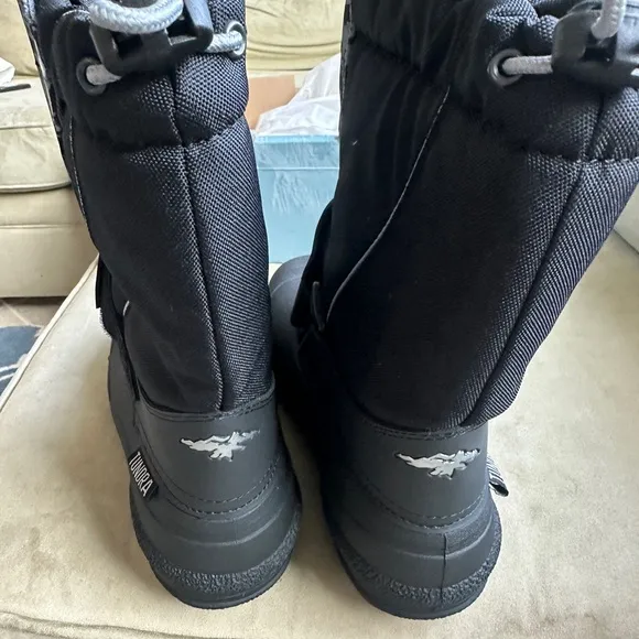 Black Camouflage Winter Boots