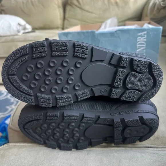 Black Camouflage Winter Boots