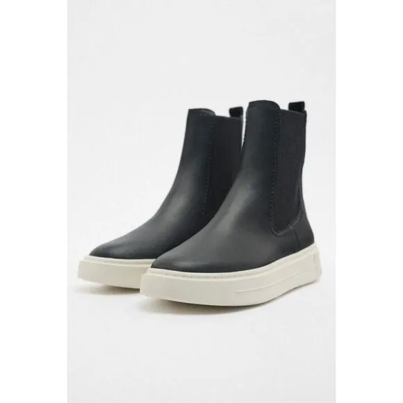 Black White Zara Contrast High-Top Fashion Sneakers Trainers Shoes (NWT)