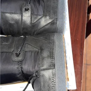 Black Winter Boots
