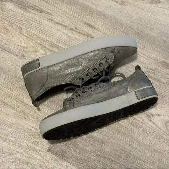 BLACKSTONE Gray FULL LEATHER Women's Fashion Sneakers SIZE 36 EUC WORN ONCE