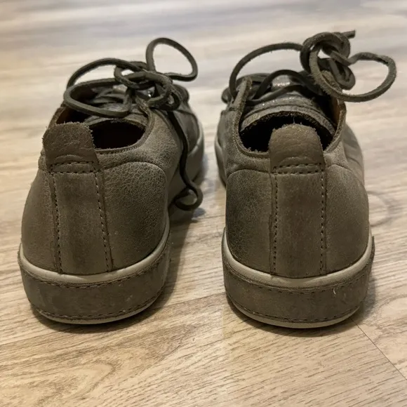 BLACKSTONE Gray FULL LEATHER Women's Fashion Sneakers SIZE 36 EUC WORN ONCE