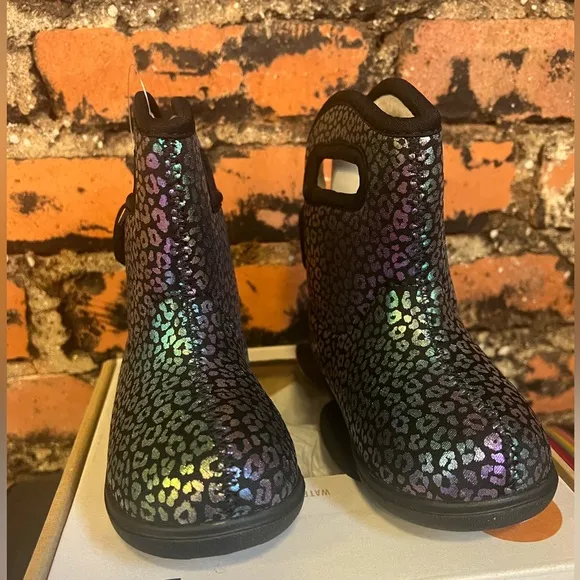 BOGS Baby II Rainbow Leopard All Weather Boots Size:8 NIB