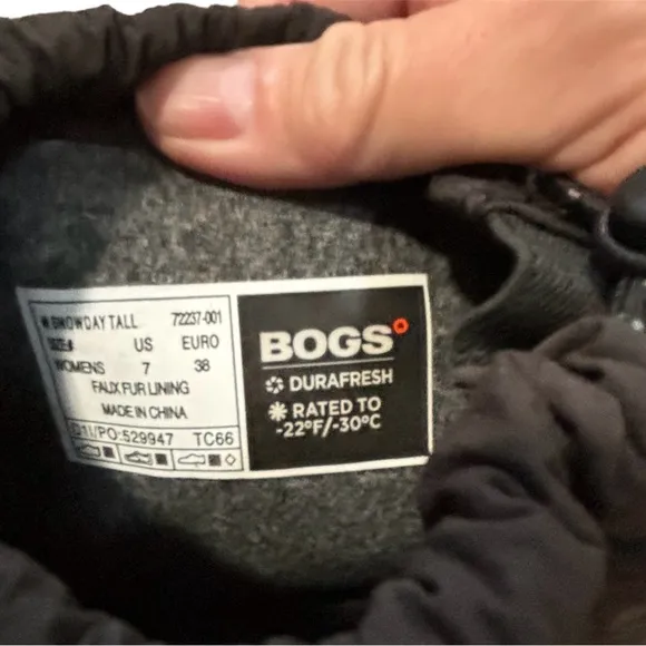 Bogs Black Snowday Quilted Fleece Lined Boots Size 7