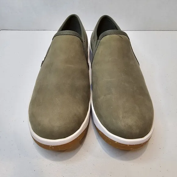 Bogs Green Loafers Slip On Women's Size 7 Green NWOT Water Proof Leather Comfort