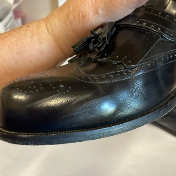 Bostonian Men's Black Leather Tassel Loafers