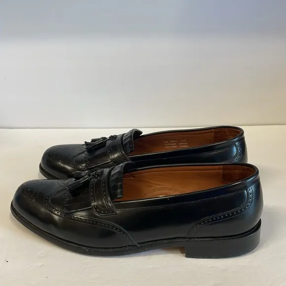 Bostonian Men's Black Leather Tassel Loafers