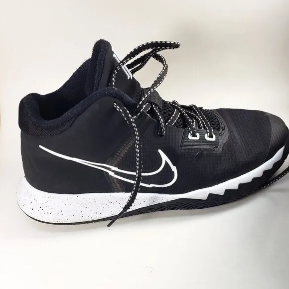 BOY Good Condition Sneakers, Black and White Nike, Size 7Y