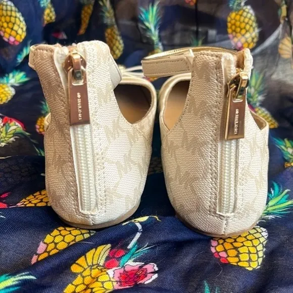 Brand New Michael Kors Cream Round Toe Bow Ankle Strap Zipper Flats Dress Shoes
