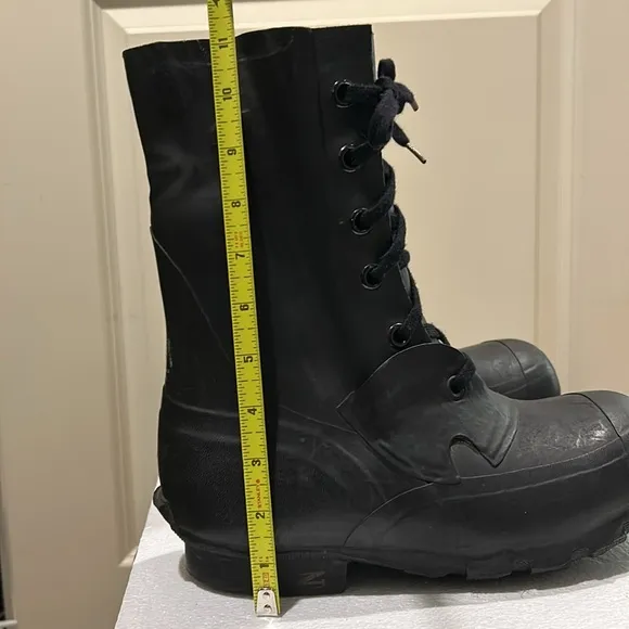 Bristolite QMC unisex EXTREME COLD WEATHER lace up rubber BOOTS size 6W(M) 8W(W)