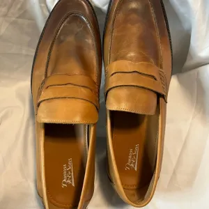 Brown Leather Men's Loafers - New w/o tags.