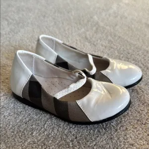 Burberry Flats