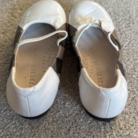 Burberry Flats