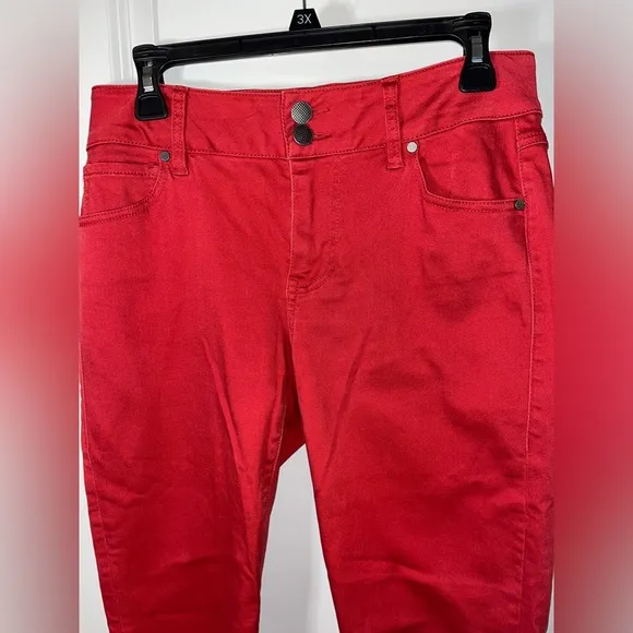 CAbi Maroon Capri Cut Frayed End Trim Hi-Low Crop Zipper Button Jeans Sz 4