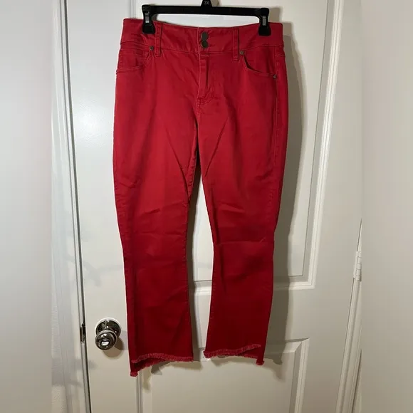 CAbi Maroon Capri Cut Frayed End Trim Hi-Low Crop Zipper Button Jeans Sz 4
