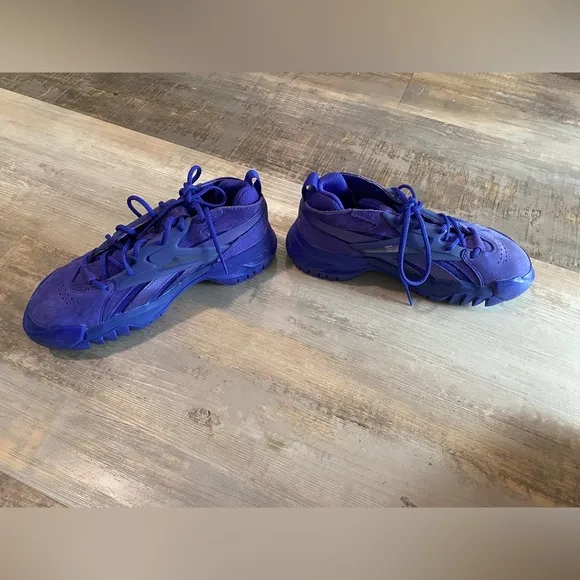 Cardie B purple sneakers 7.5