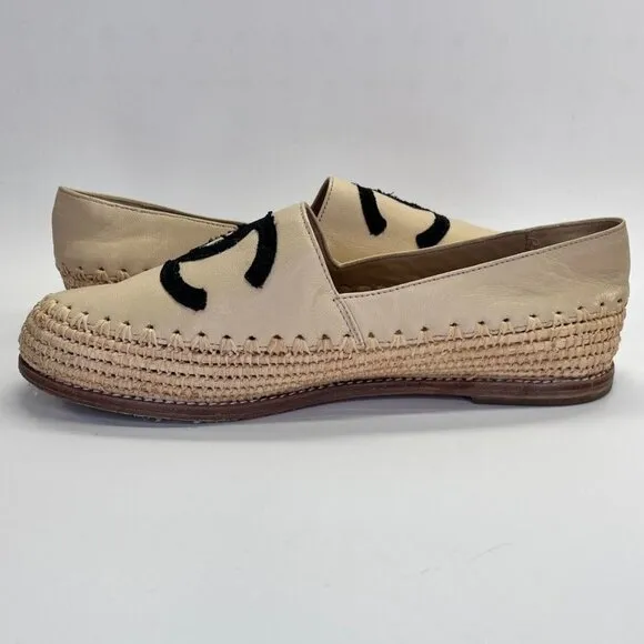 Chanel CC Espadrille Flats Size 40 Beige/Black Leather and Woven Raffia