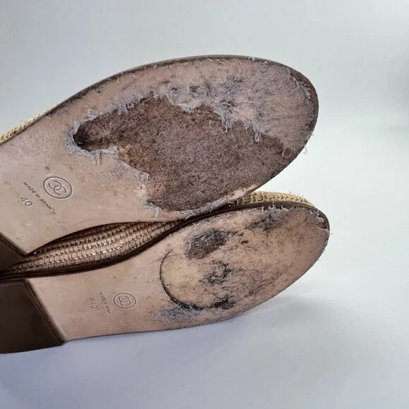 Chanel CC Espadrille Flats Size 40 Beige/Black Leather and Woven Raffia