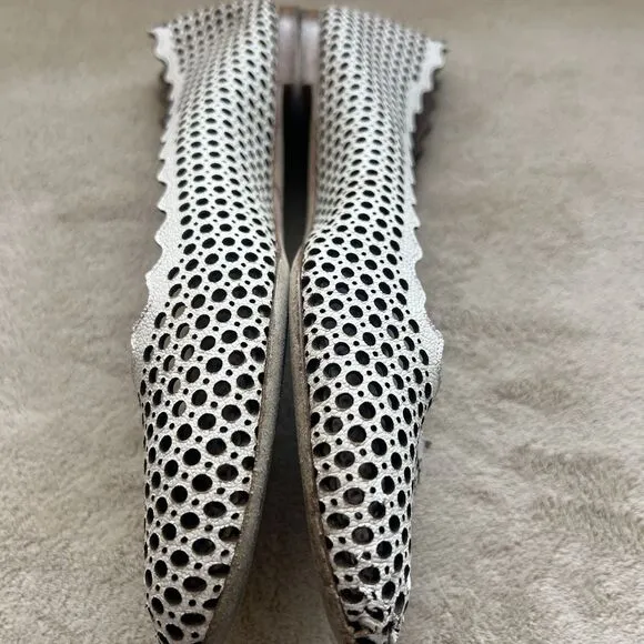 Chloe Lauren White Laser Cut Leather Ballet Flats Women EU 39 US 8.5 - 9 Scallop