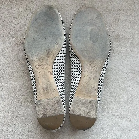 Chloe Lauren White Laser Cut Leather Ballet Flats Women EU 39 US 8.5 - 9 Scallop