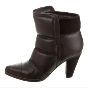 CHLOE Quilted Puffy Black Leather Ankle Boots 36.5